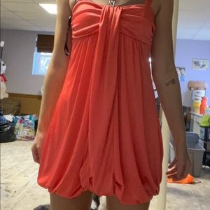 Absolutely stunning dress! Size small